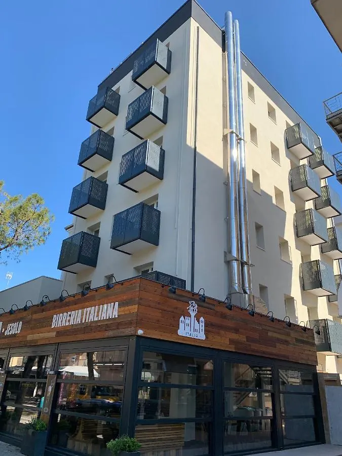 Superior Beach Aparthotel Τζεσόλο Λίντο