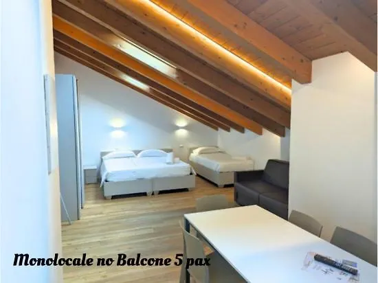 Superior Beach Aparthotel Τζεσόλο Λίντο
